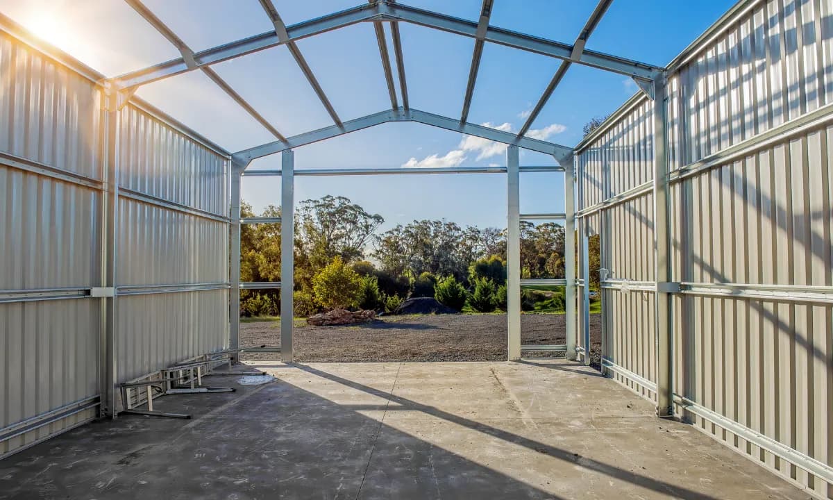 Wiata budynek czy budowla – poznaj kluczowe różnice i definicje