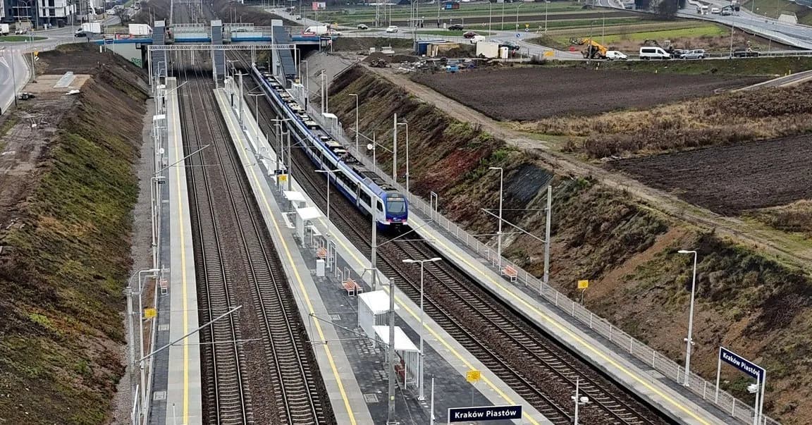 Jak dojechać do osiedla teatralnego w Krakowie - najlepsze opcje transportu